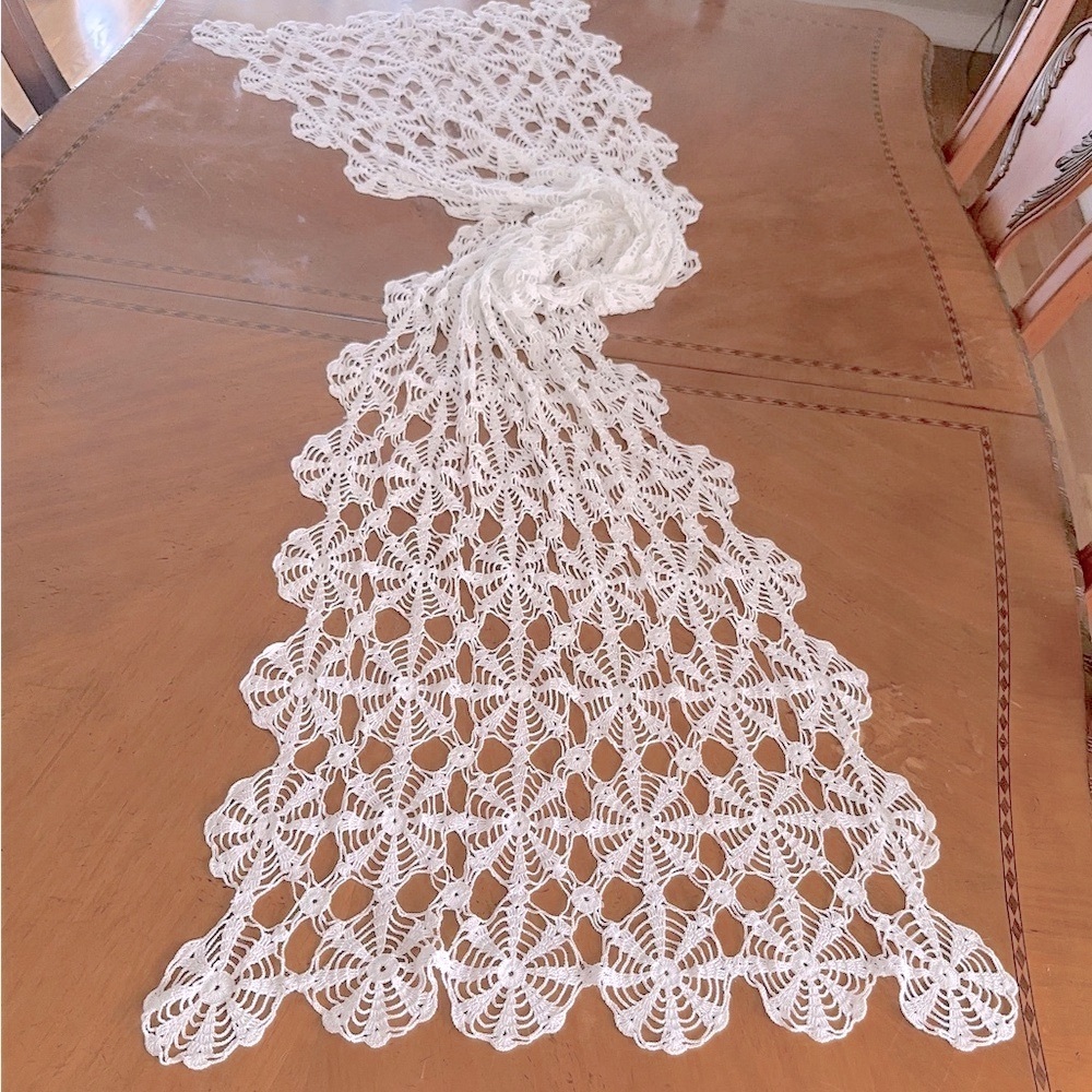 Handmade Chic Off White Crochet Table Runner